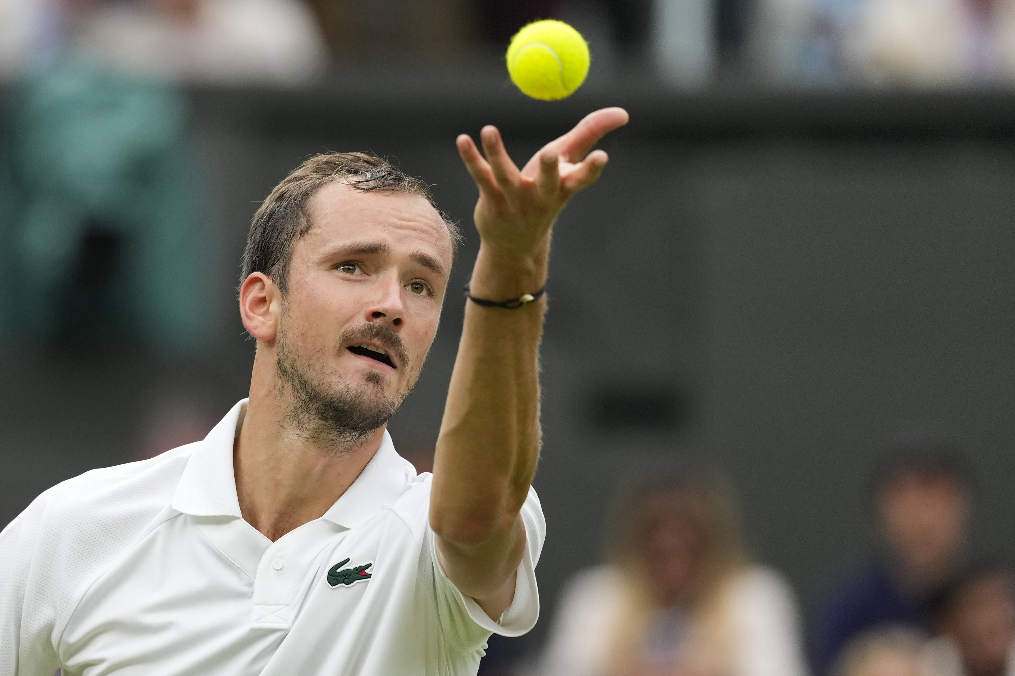 欧洲网球队翻盘美国网球队，梅德韦杰夫完成帽子戏法的简单介绍