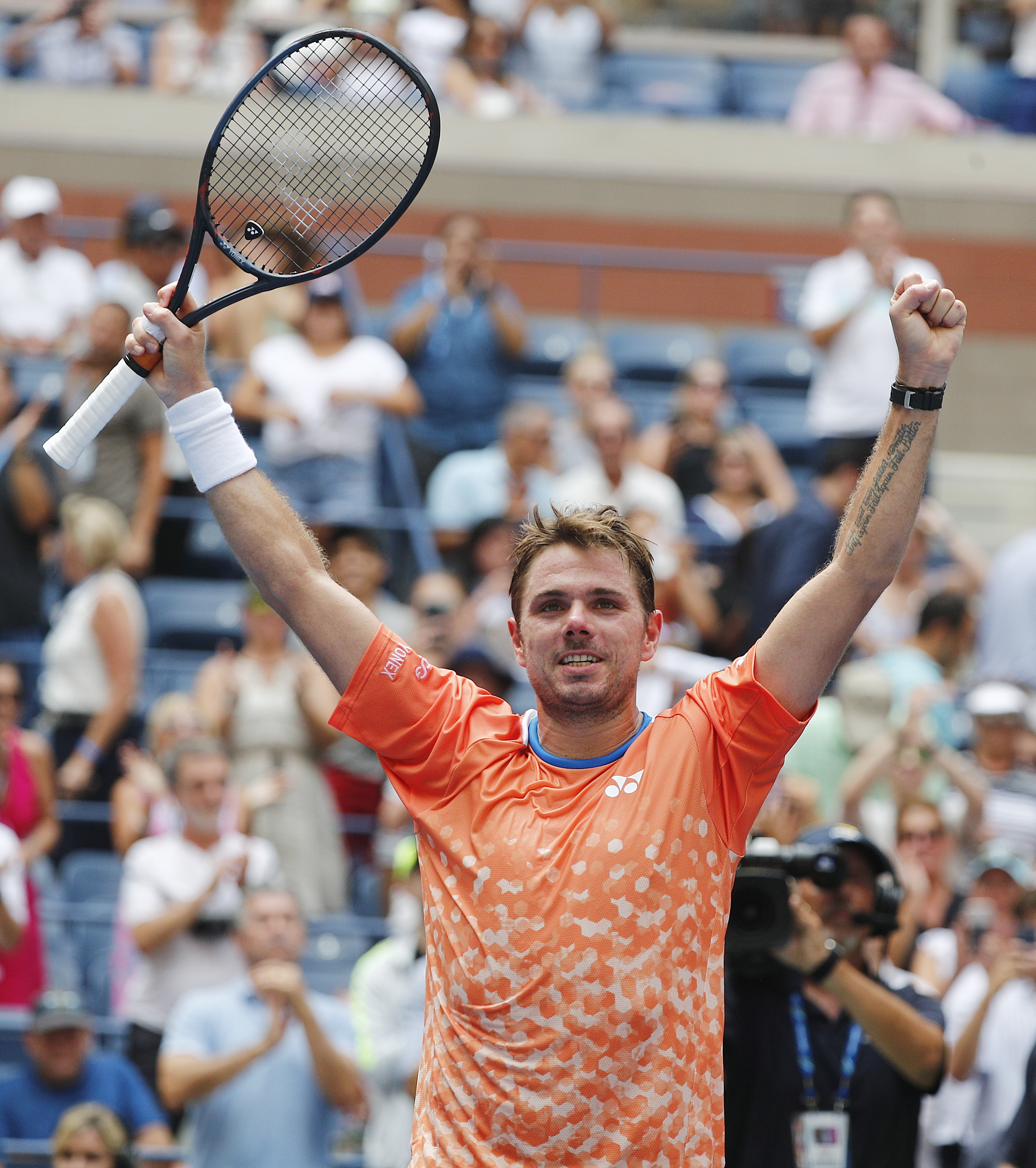 法国网球队横扫世界网球队，瓦林卡送出助攻