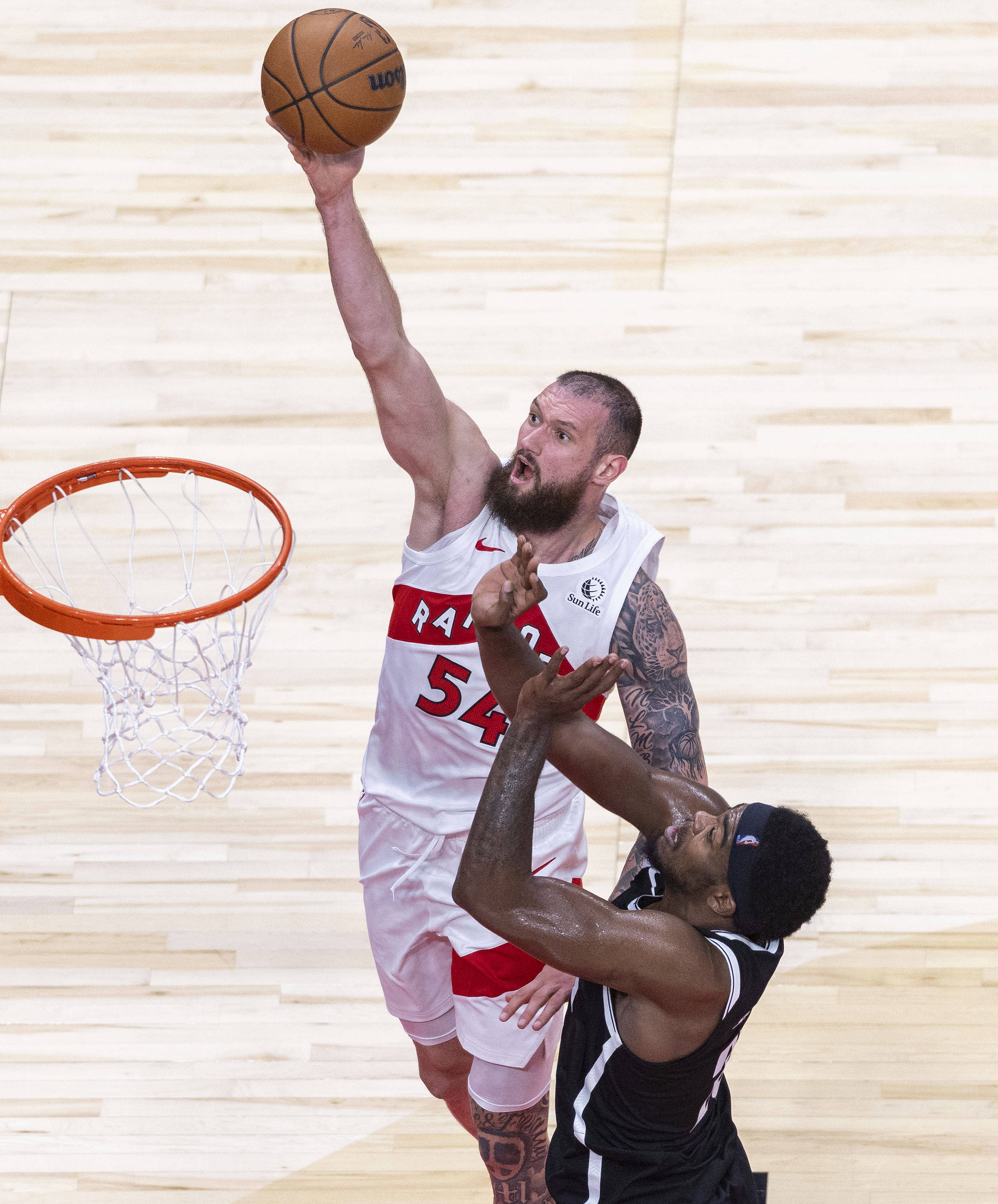 篮网B队轻取猛龙，拉文送出助攻的简单介绍