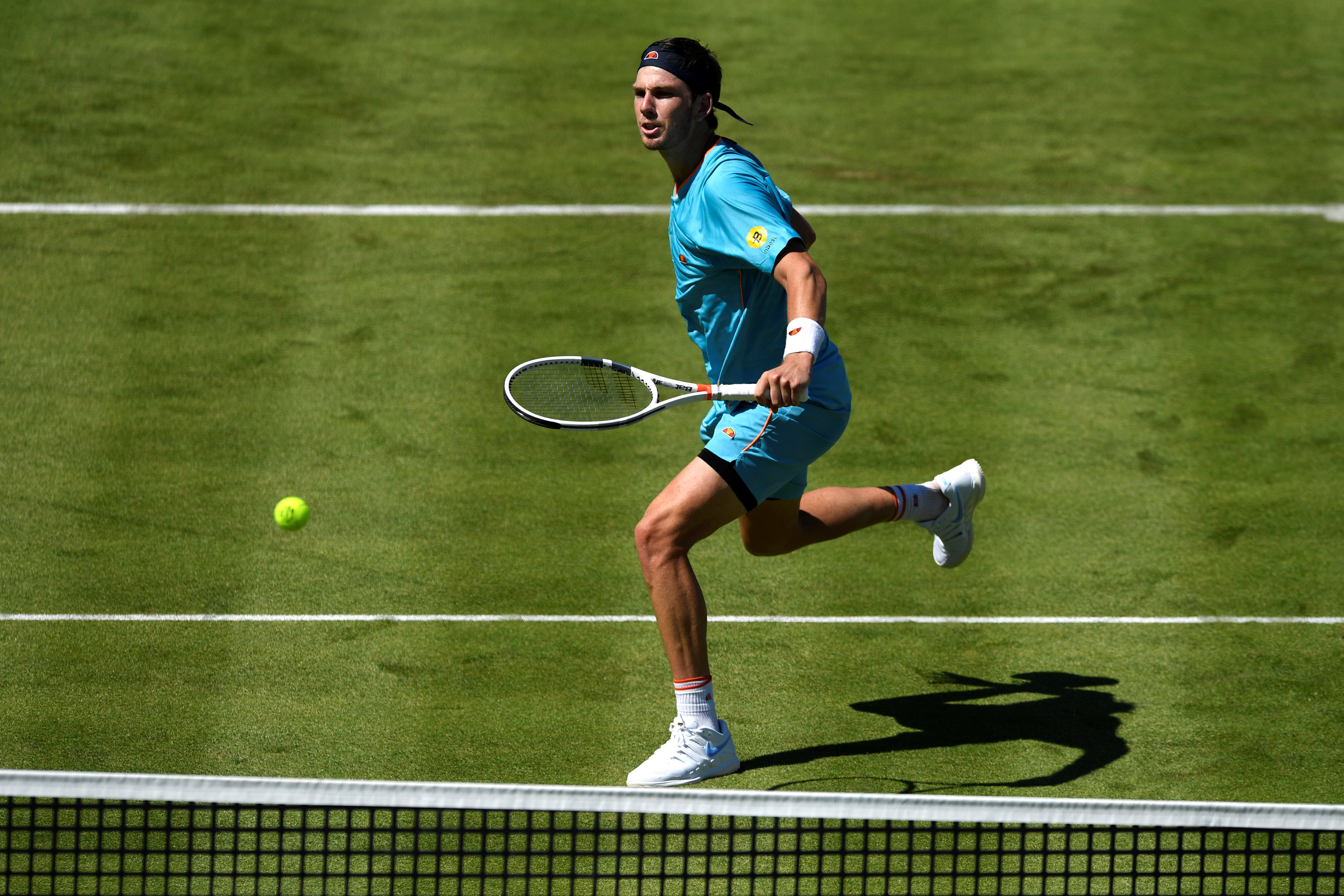 包含欧洲网球队鏖战法国网球队，瓦林卡制霸全场的词条