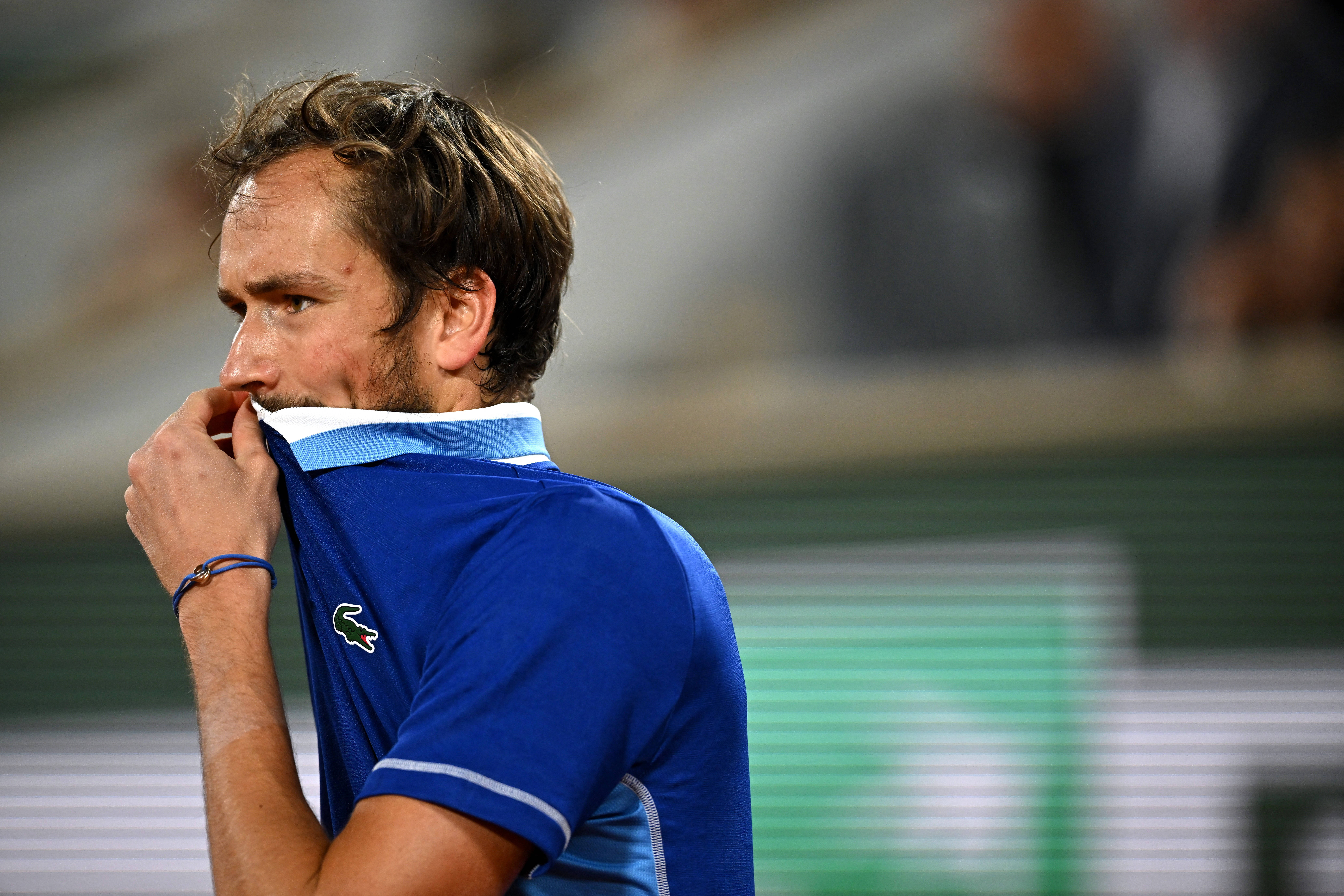 关于法网碾压戴维斯杯，梅德韦杰夫高光表现的信息