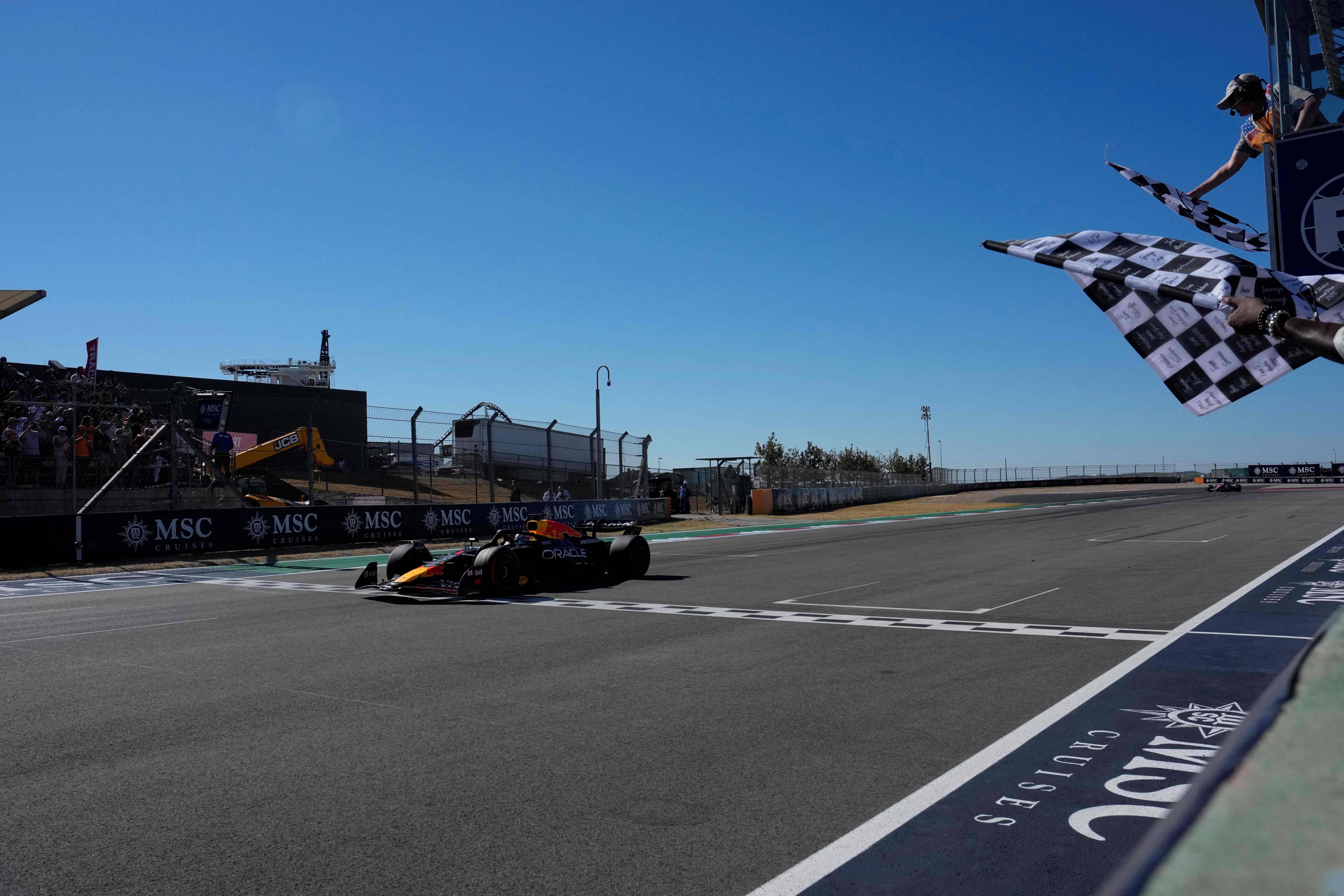 开云体育平台APP-迈凯伦翻盘红牛二队，维斯塔潘点燃赛场的简单介绍