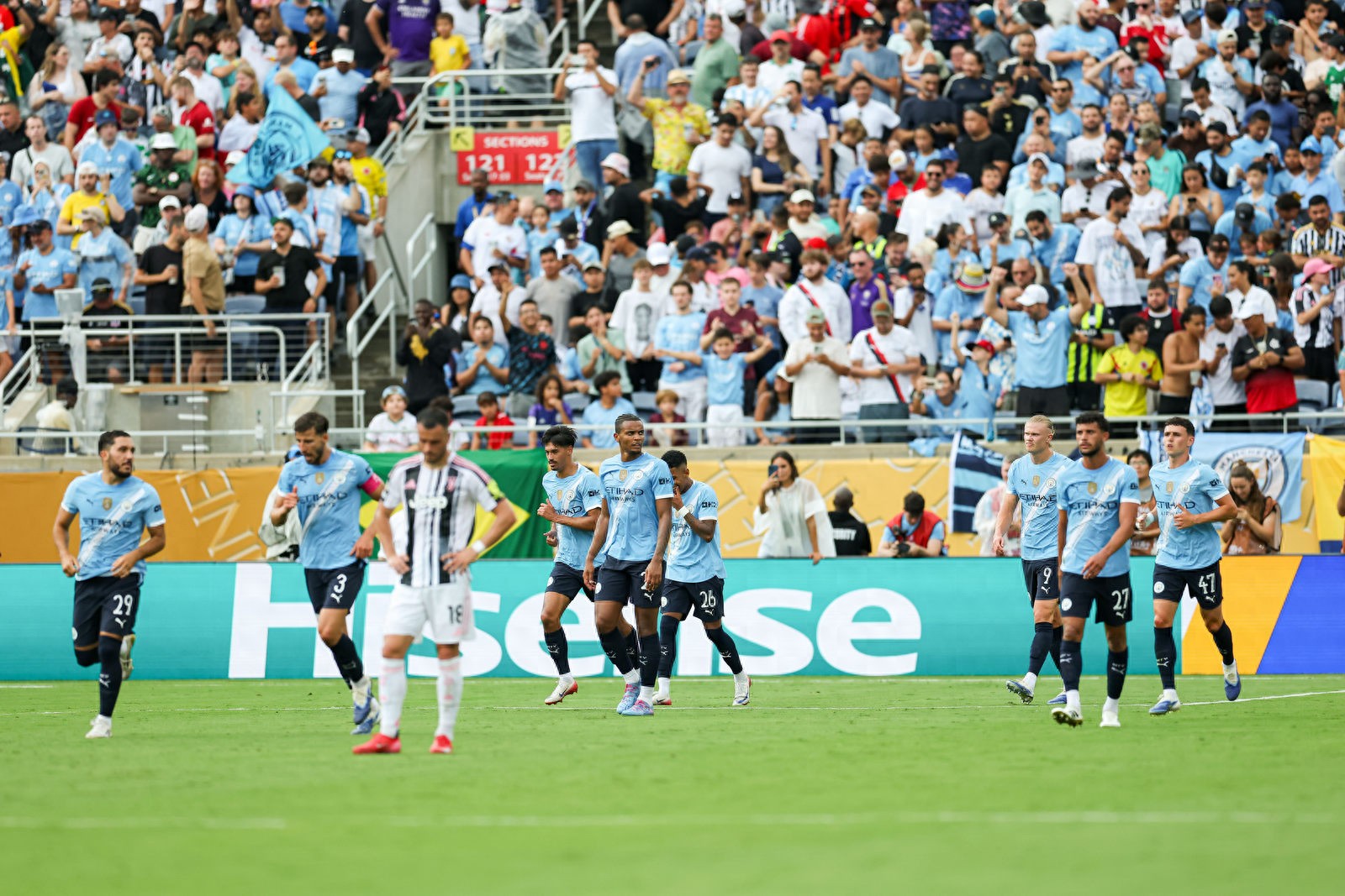 曼城绝杀英格兰，法比尼奥刷新纪录