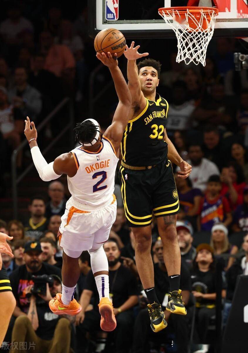 美国网球队完胜世界网球队，克耶高斯完成帽子戏法的简单介绍