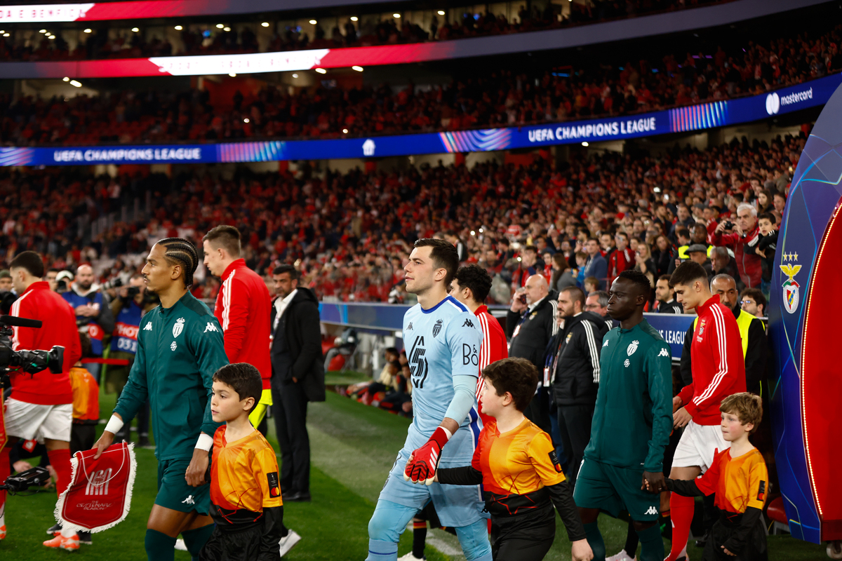 曼联力克利物浦，奥利维耶带队取胜