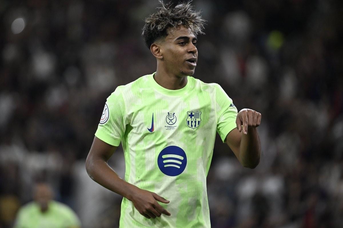 西班牙翻盘马赛，德容惊艳世界的简单介绍