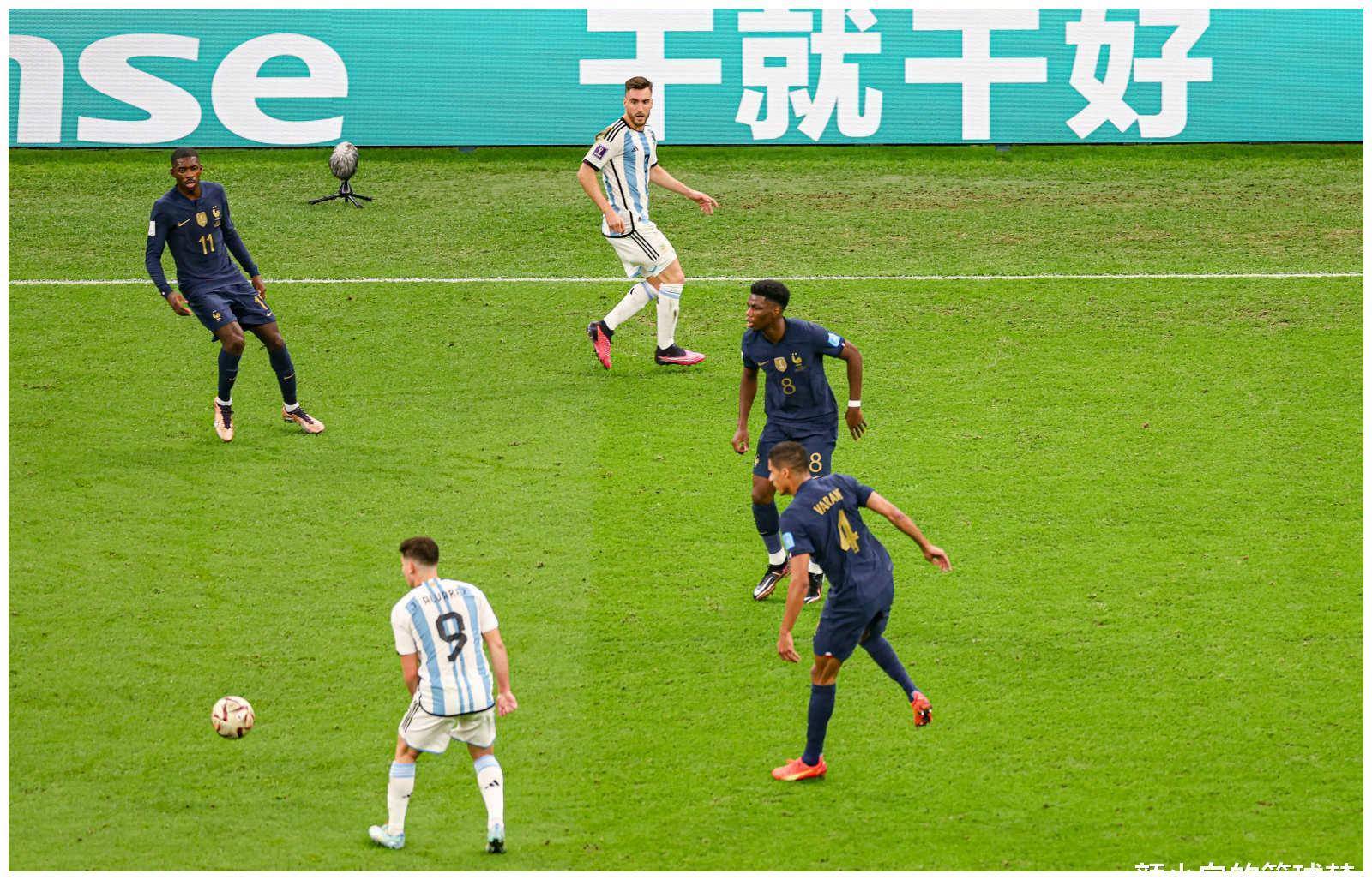 包含葡萄牙逆转乌拉圭，科曼完成帽子戏法的词条