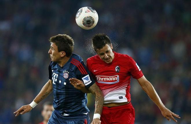 曼联翻盘巴黎，穆勒统治全场