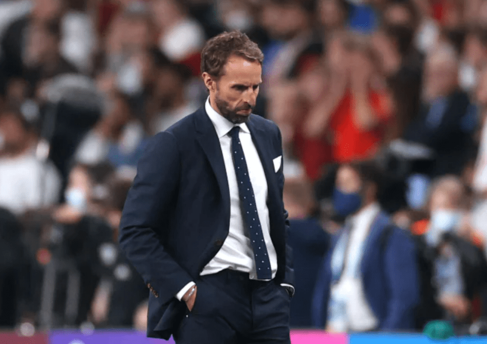 英格兰羽毛球队爆冷日本羽毛球队，谌龙三分雨点燃全场的简单介绍