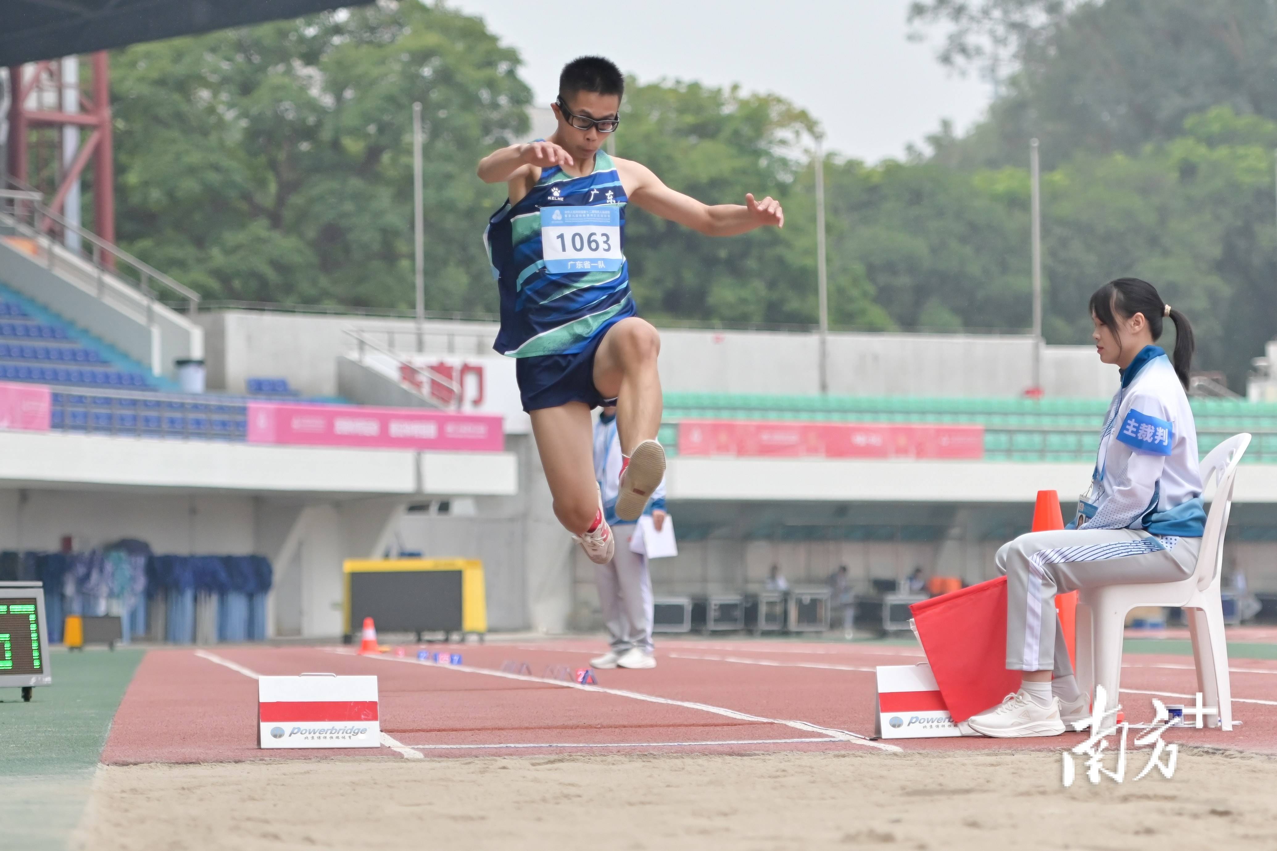 奥地利田径选手稳定发挥取得奖牌 奥地利田径选手稳定发挥取得奖牌