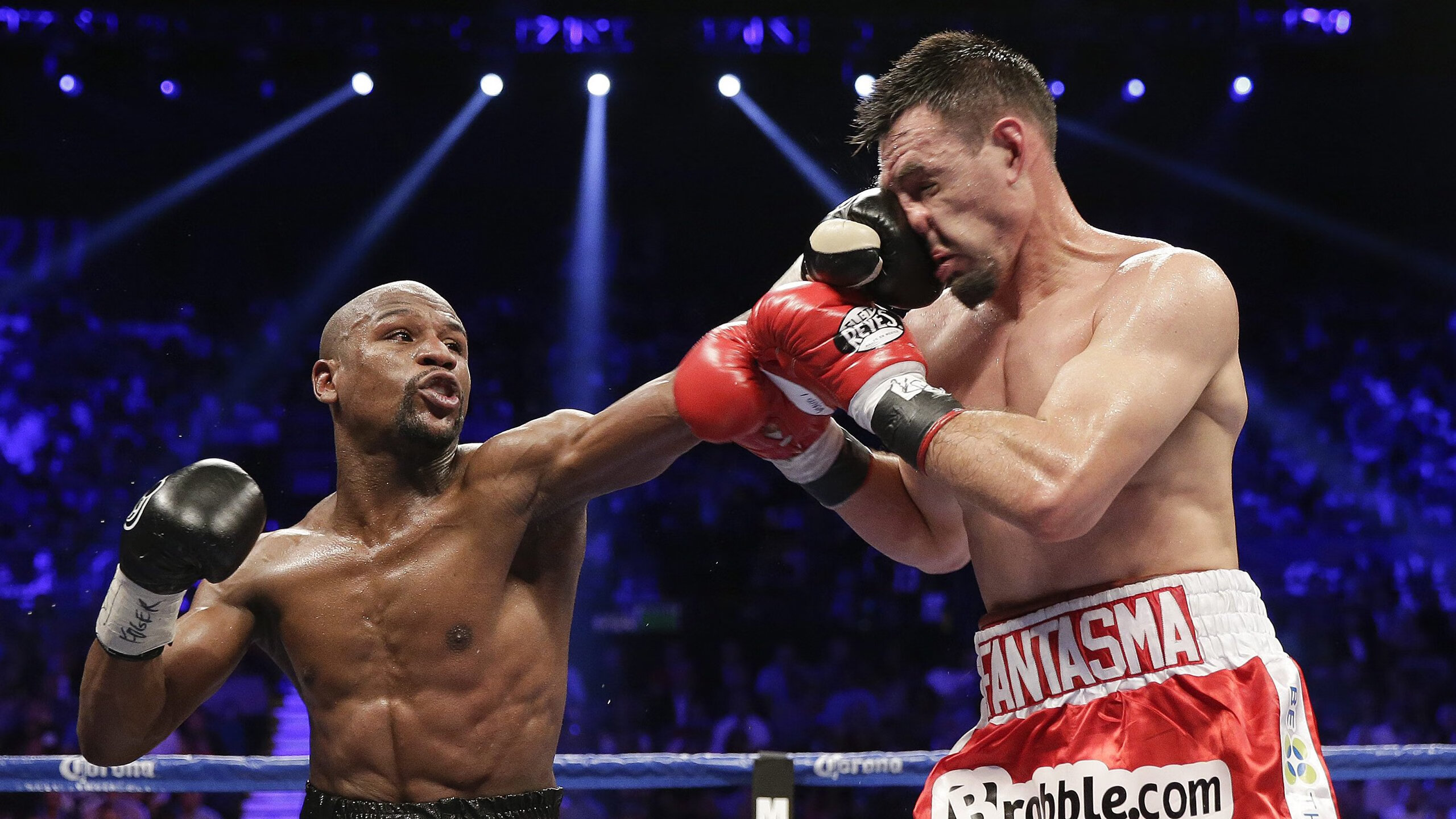 内马尔爆发之夜,AC米兰巅峰对决,胜出曼城的战术密码