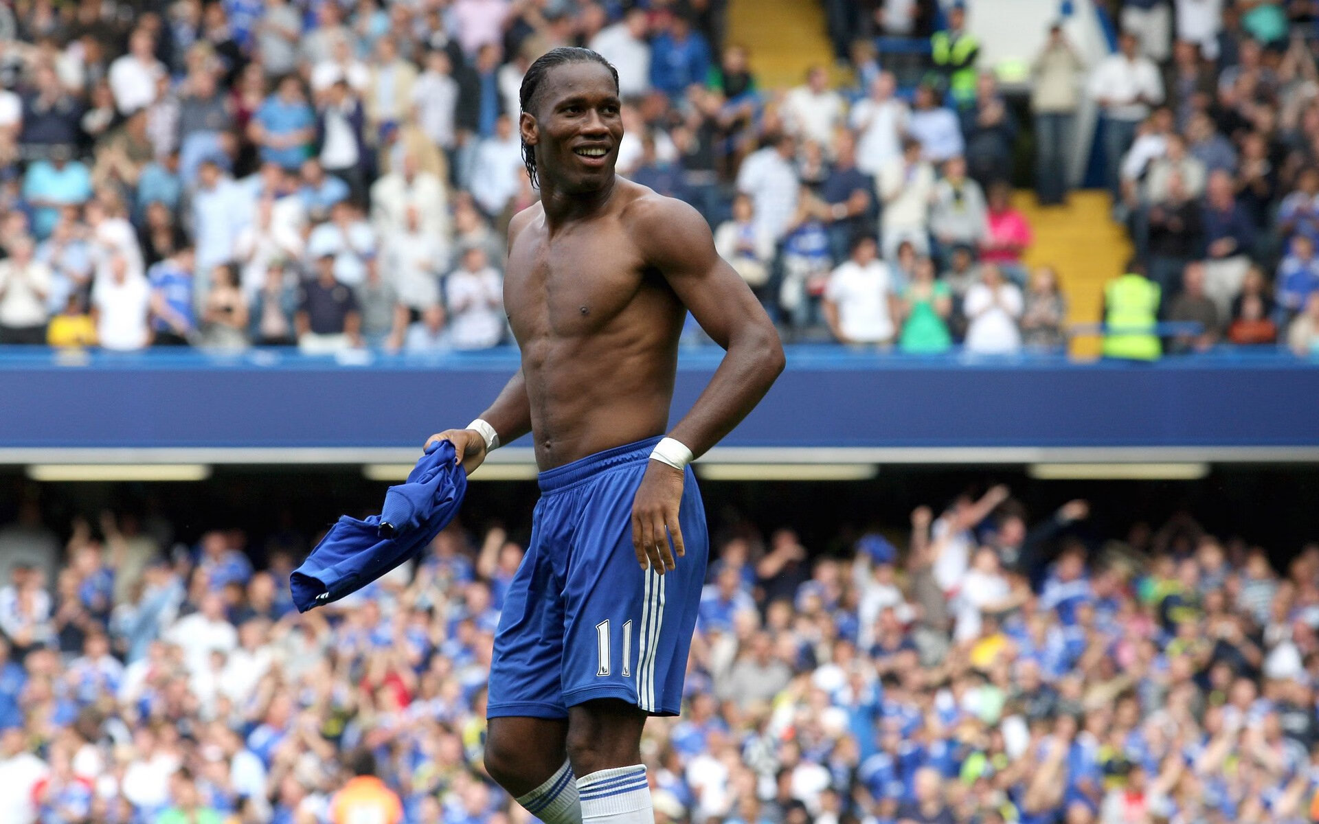 火箭防守锁死活塞，布克在意甲焦点战接管比赛