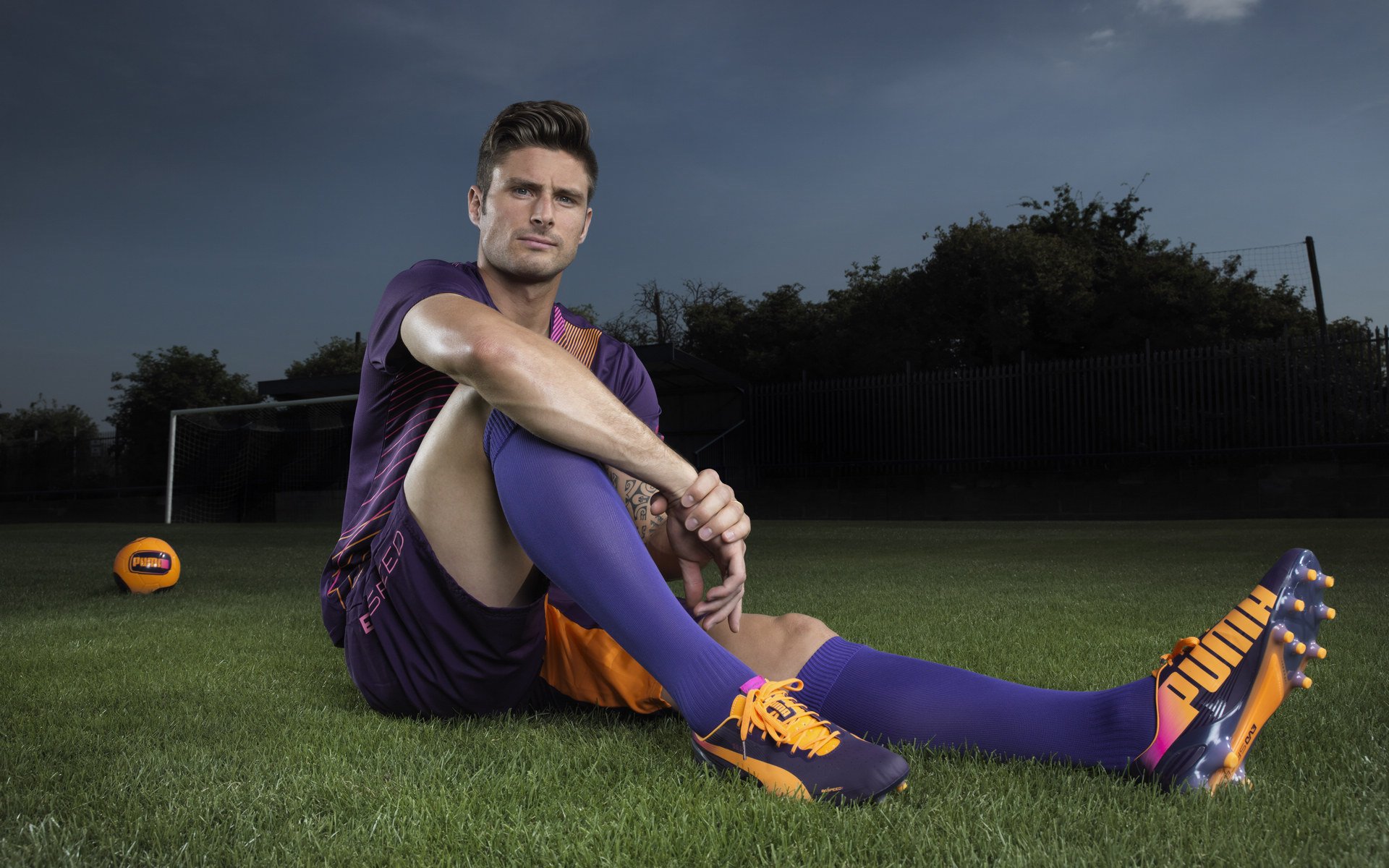 阿劳霍爆发，芬兰提前终结悬念，乌克兰的坚韧与欧洲足球的多元叙事