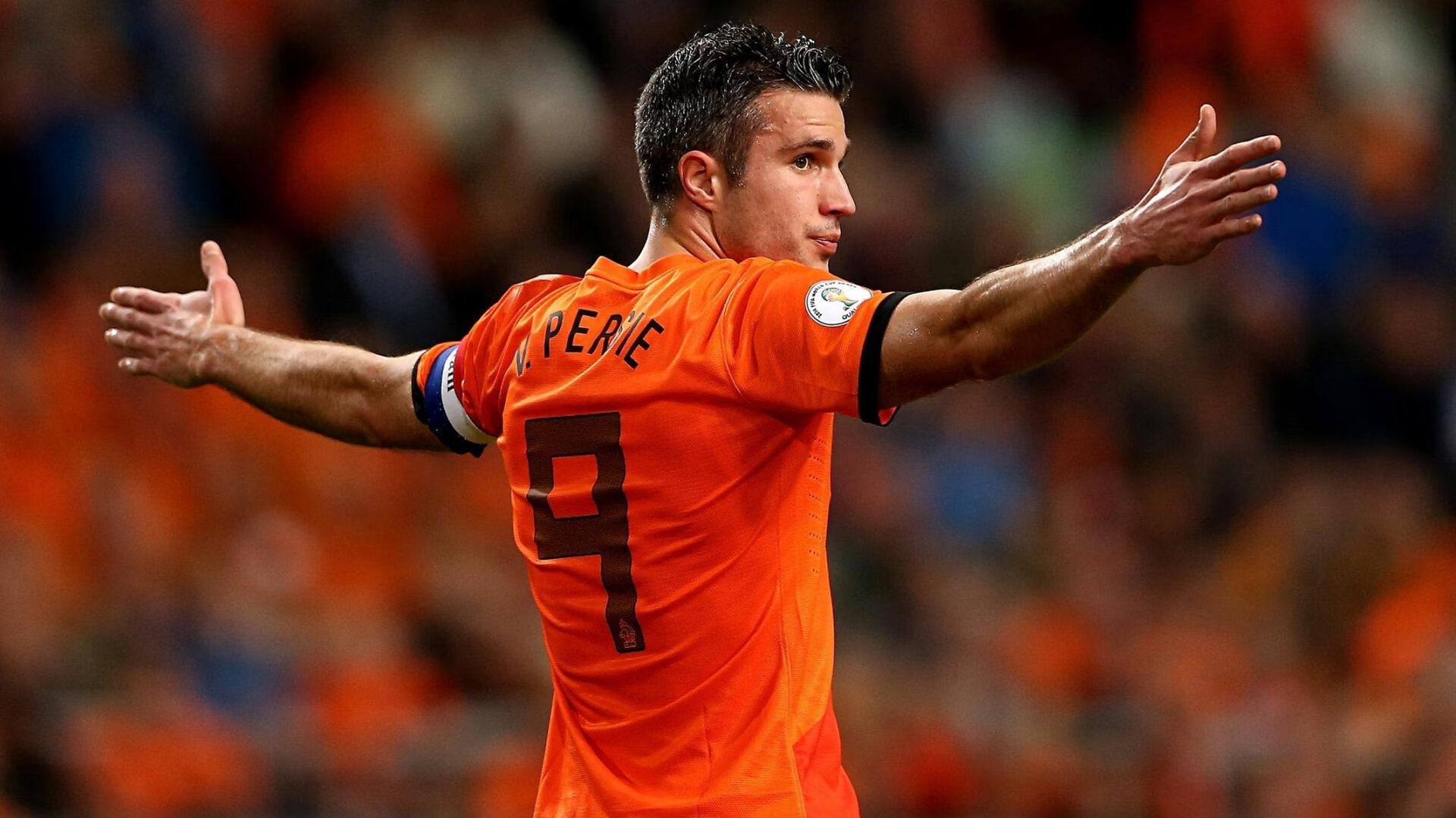 赛道上的毫厘之争,迈凯伦险胜红牛,拉塞尔状态火热改写格局